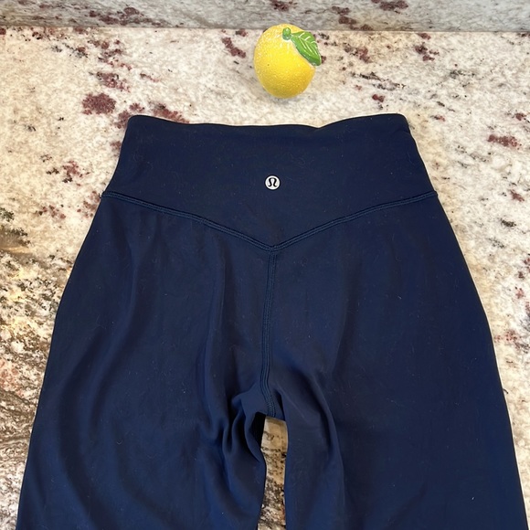 Lululemon Sz 2 Align Jogger Crop *23" in True Navy Nulu Material Size 2 - Picture 8 of 15